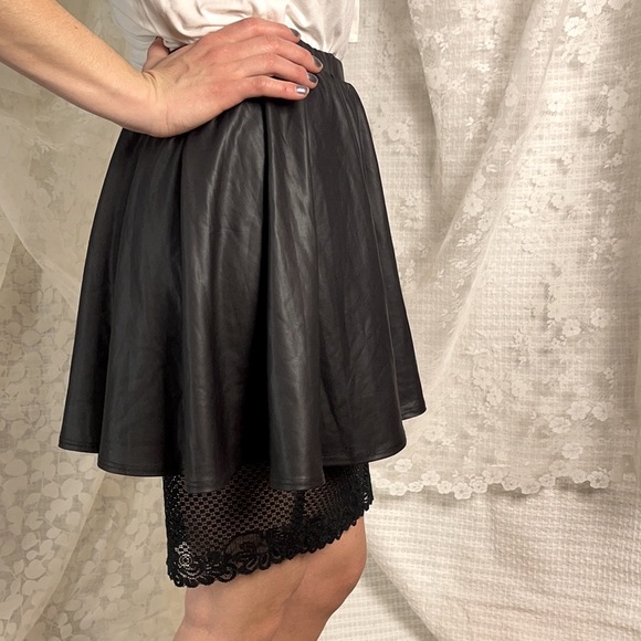 Nasty Gal A-Line skirt w lace slip - Picture 4 of 4